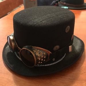 Top hat black with goggles